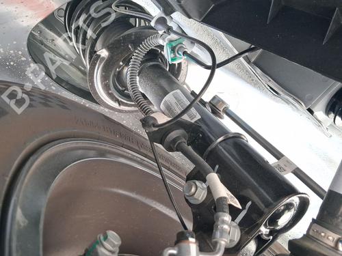 right-front-shock-absorber-omoda-5-2022-39104522 main image