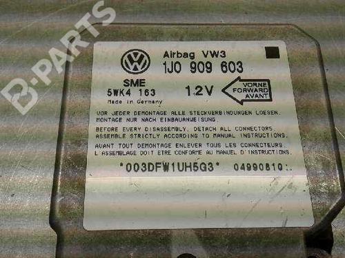 Driver airbag SKODA OCTAVIA I (1U2)  | BP871118C9 