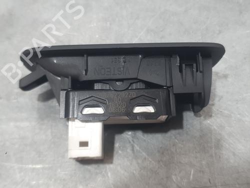 Right rear window switch CITROËN C4 SPACETOURER (3D_) 1.5 BlueHDi 130 | BP33467905I28 - Image 2