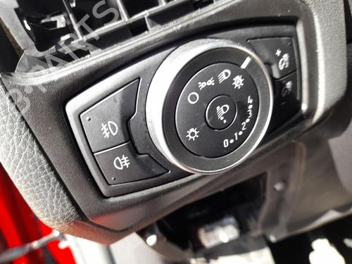 Used Headlight switch FORD FOCUS III 1.0 EcoBoost (125 hp) 29030080