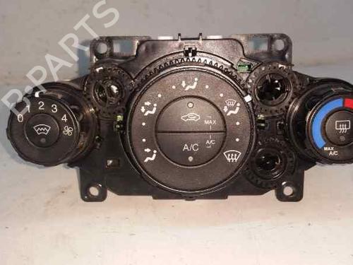 climate-control-ford-fiesta-vi-van-c1b119980bc-2008-2009-2010-2011-2012-2013-2014-2015-2016-2017-604778 main image