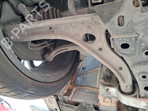 Used Right front suspension arm Right front suspension arm 37689101 37689101
