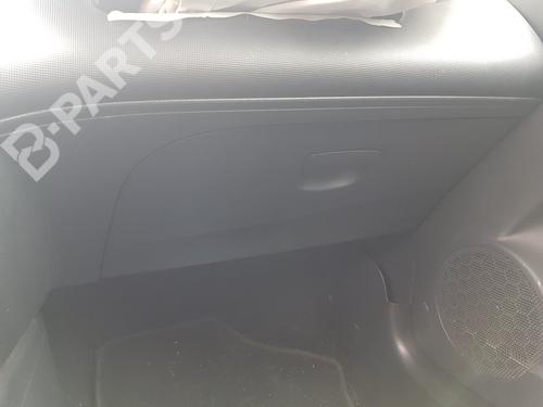 Used Glove box Glove box SEAT IBIZA III (6L1) 1.4 16V (86 hp) 9537675 9537675