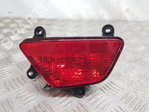 Fanali del paraurti posteriore destro MAHINDRA KUV100 (K1) 1.2 VVT (87 hp) 30154004