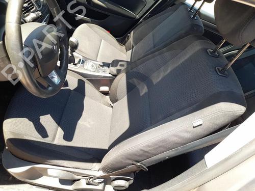 Siège avant gauche RENAULT LAGUNA III (BT0/1) 1.5 dCi (BT00, BT0A, BT0T, BT1J) (110 hp) 26434759