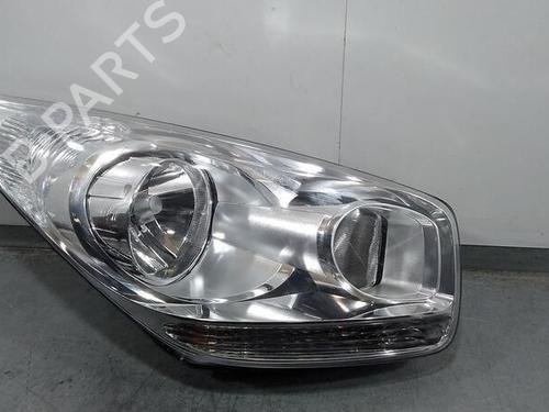 right-headlight-kia-venga-yn-2010-2011-2012-2013-2014-2015-2016-2017-2018-2019-24672383 main image