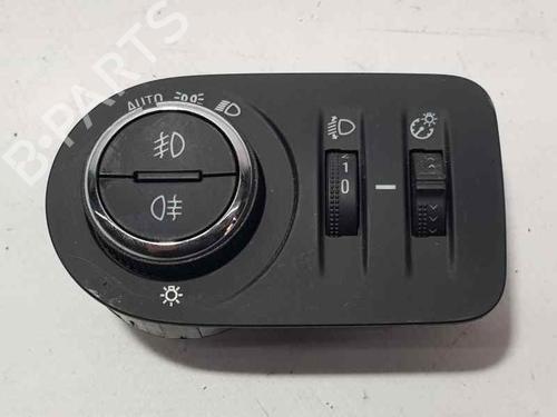 Used Headlight switch OPEL ASTRA K (B16) [2015-2022]  7711153