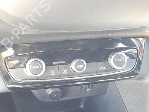 Used Climate control Climate control OPEL CORSA F (P2JO) 1.2 (68) (101 hp) 36498090 36498090