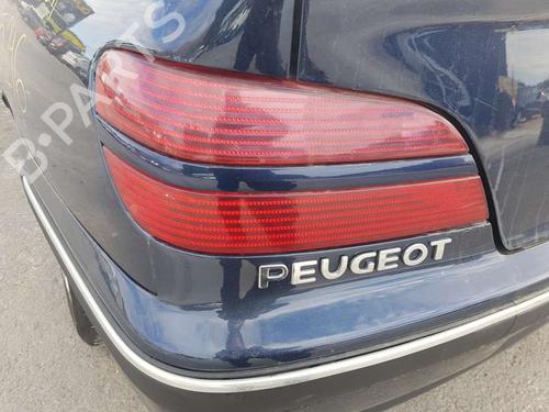 Feu arrière gauche PEUGEOT 406 (8B) 2.0 16V (136 hp) 16401840