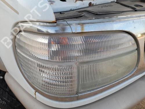 Used Right front indicator FORD USA EXPLORER (U2, U_) 4.9 4WD (213 hp) 28295800