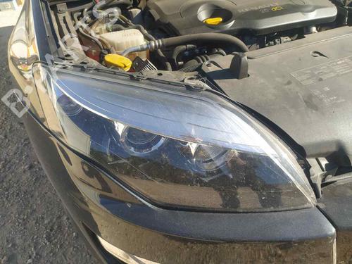 Used Right headlight RENAULT LAGUNA III (BT0/1) [2007-2015]  22640088