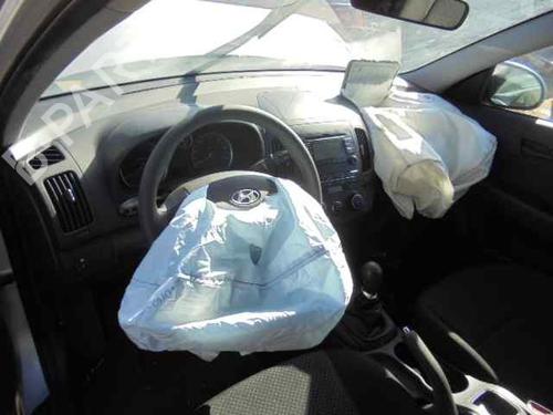 Headlight switch HYUNDAI i30 (FD)  | BP1340657I24 