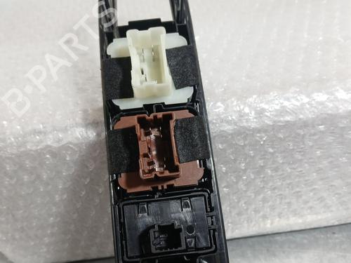 Left front window switch DACIA SANDERO III 1.0 TCe 90 | BP38347950I27 - Image 3