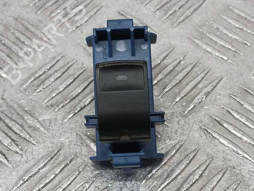 Used Right rear window switch TOYOTA AVENSIS Saloon (_T27_) [2008-2018]  10050710