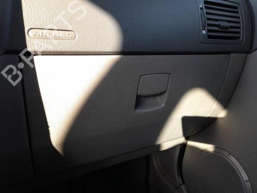 Boîte à gants KIA CARENS I MPV (FC, FJ) 2.0 CRDi (113 hp) 29864741