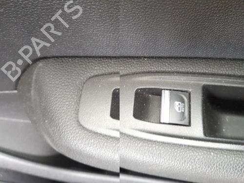 right-rear-window-switch-renault-clio-v-b7_-2019-34223669 main image