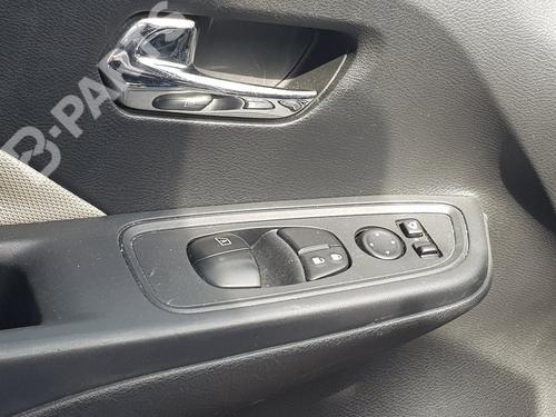 Used Left front window switch NISSAN MICRA V (K14) [2016-2025]  9240761