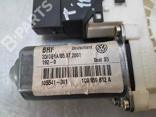Right rear window motor SEAT LEON (1M1)  | BP3250974E22 