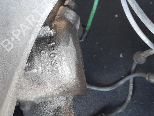 Used Right front brake caliper Right front brake caliper BMW 1 (F40) 118 d (150 hp) 35803009 35803009