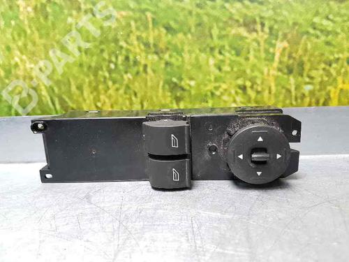 Used Left front window switch FORD FOCUS III [2010-2020]  1798798