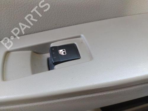 Pulsantiera posteriore destra SSANGYONG KYRON 2.7 Xdi 4x4 (165 hp) 24865294