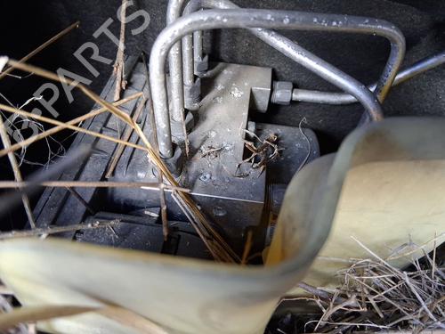 Used ABS pump ABS pump RENAULT MEGANE IV Hatchback (B9A/M/N_) 1.2 TCe 130 (B9MR) (130 hp) 33626156 33626156