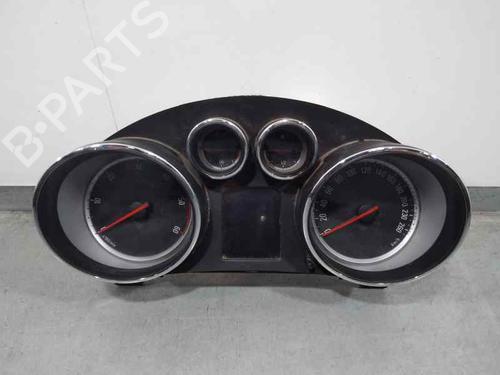 Used Instrument cluster OPEL ZAFIRA TOURER C (P12) [2011-2026]  15765647