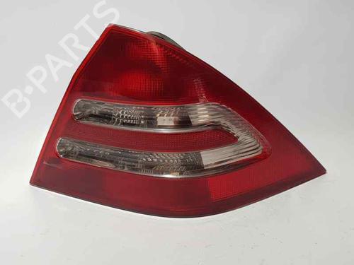 Used Right taillight MERCEDES-BENZ C-CLASS (W203) [2000-2007]  6810070