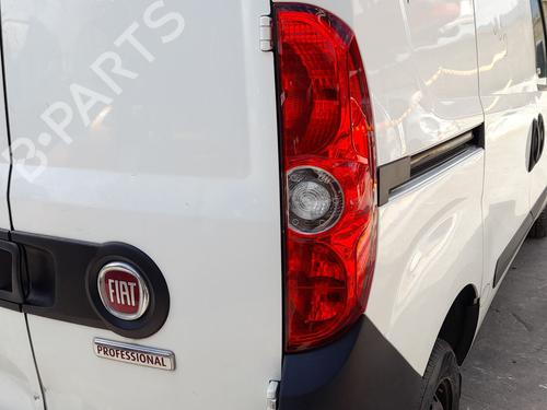Used Right taillight Right taillight FIAT DOBLO Cargo (263_) 1.6 D Multijet (263WXD1B, 263WXR1B, 263WXX1B, 263ZXD1B,... (105 hp) 34628320 34628320