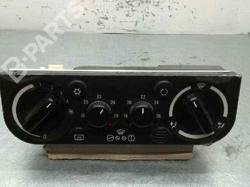Used Climate control BMW 3 Coupe (E36) 318 is (140 hp) 825327