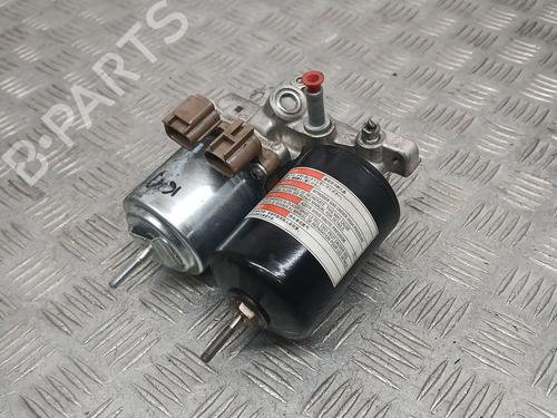 Used Brake master cylinder TOYOTA AURIS (_E18_) 1.3 (NRE180_, NRE180R) (99 hp) 25604322