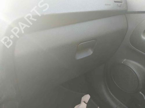 Hanskerom KIA VENGA (YN) 1.4 CVVT (90 hp) 24672384
