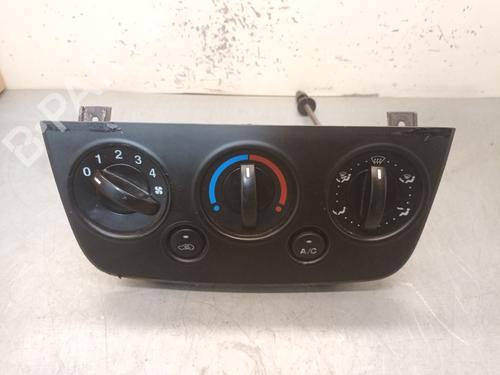 Used Climate control Climate control FORD FIESTA V (JH_, JD_) 1.4 16V (80 hp) 31833534 31833534