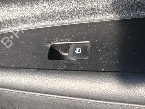 right-front-window-switch-hyundai-i20-iii-bc3-bi3-2020-34059359 main image