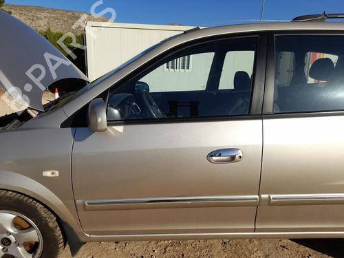 Left front door KIA CARENS I MPV (FC, FJ) 2.0 CRDi | BP29864768C2