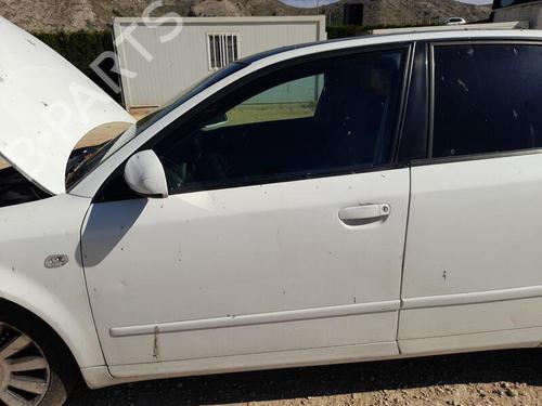 Used Left front door AUDI A4 B6 (8E2) 1.9 TDI (130 hp) 26458171