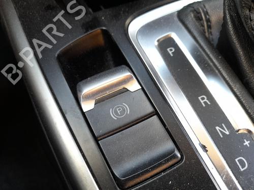 BP29953875I18 main image