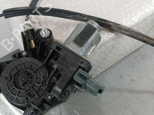 Used Front right window mechanism Front right window mechanism RENAULT MEGANE IV Hatchback (B9A/M/N_) 1.2 TCe 130 (B9MR) (130 hp) 33626180 33626180