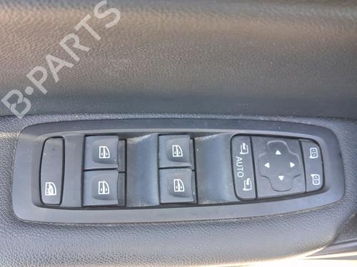 Used Left front window switch Left front window switch RENAULT MEGANE IV Hatchback (B9A/M/N_) 1.2 TCe 130 (B9MR) (130 hp) 39955121 39955121