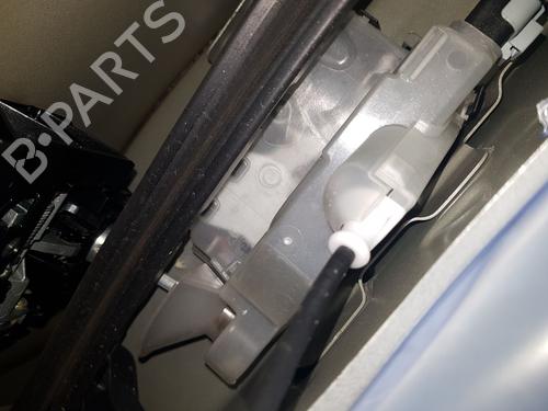 Used Front left lock Front left lock 31810783 31810783