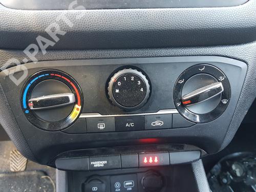 Used Climate control Climate control HYUNDAI i20 II (GB, IB) 1.2 (84 hp) 10964656 10964656
