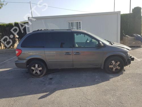 Left front fog light CHRYSLER VOYAGER IV (RG, RS) 2.8 CRD | BP11839996C30 