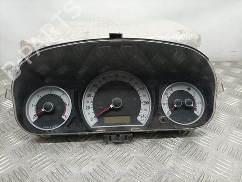 Used Instrument cluster KIA CEE'D Hatchback (ED) [2006-2012]  3720474