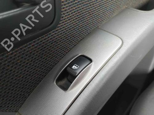Used Right rear window switch HYUNDAI MATRIX (FC) [2001-2010]  22182466