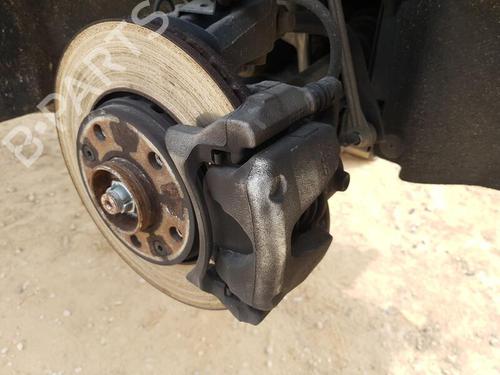 Used Right front brake caliper RENAULT MEGANE IV Hatchback (B9A/M/N_) 1.5 dCi 110 (B9A3) (110 hp) 25469191