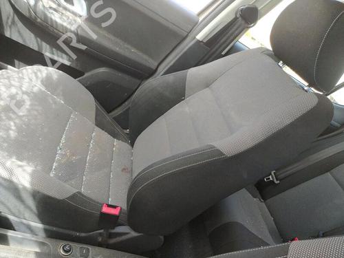 Used Right front seat SKODA FABIA II (542) 1.9 TDI (105 hp) 25339881