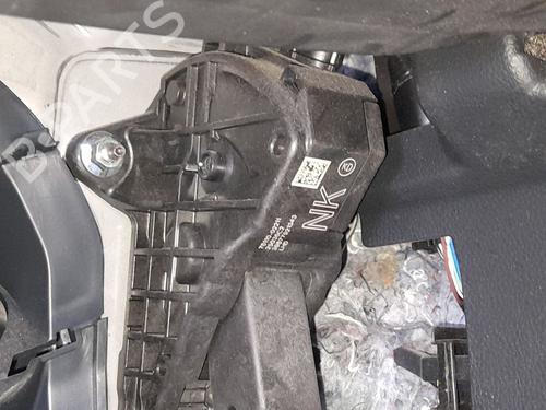 pedal-toyota-corolla-saloon-_e21_-2019-36498464 main image