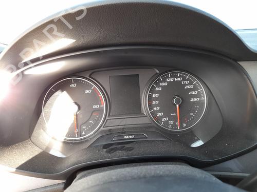 Used Instrument cluster SEAT LEON ST (5F8) 2.0 TDI (150 hp) 25820700