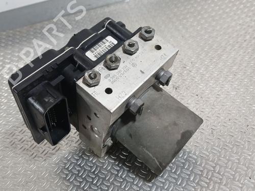Used ABS pump ABS pump MERCEDES-BENZ E-CLASS Coupe (C207) E 350 CDI (207.322) (231 hp) 40458523 40458523