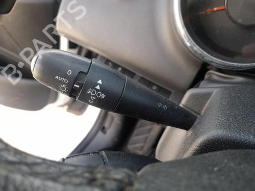 Used Steering column stalk PEUGEOT 5008 (0U_, 0E_) 1.6 BlueHDi 120 (120 hp) 31888401